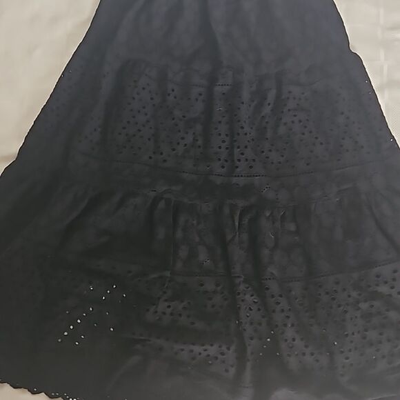 Suzy Shier Bundle 2 Piece Sleeveless Top & Eyelet Embroidery Maxi Skirt XS Black - Picture 16 of 16